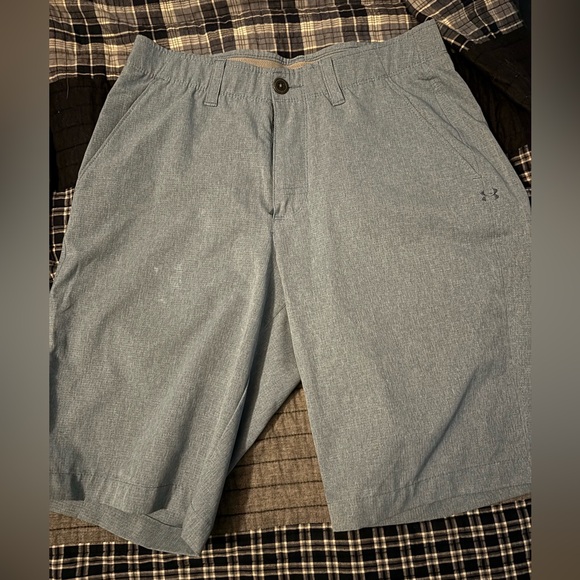 These Gray Under Armour golf shorts, with a waist size of 30. - Picture 1 of 2